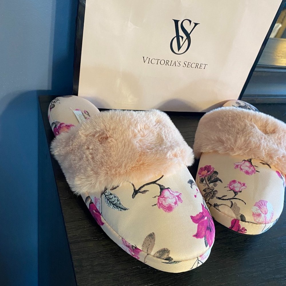 Victoria's Secret Pink Floral Satin Slippers Size M (7-8) - Picture 1 of 6